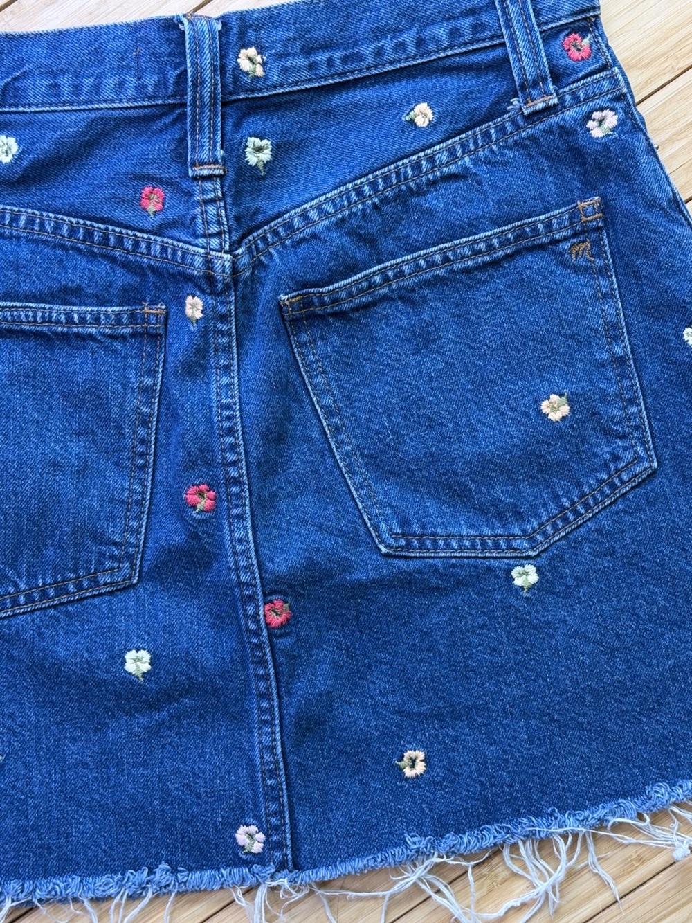 Madewell embroidered flower denim skirt